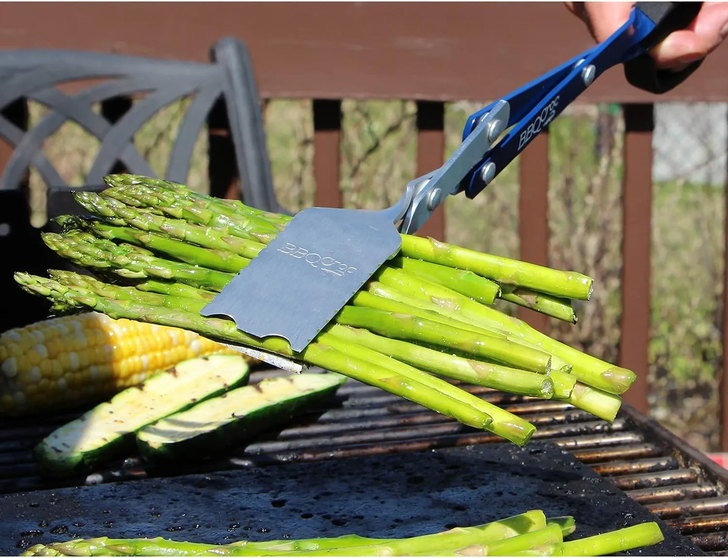 BBQ Croc 3 in 1 Barbecue Tool 18-inch - Lightweight and Long Tongs, Spatula and Grill Scraper (Blue) (18 inch Without Flashlight)