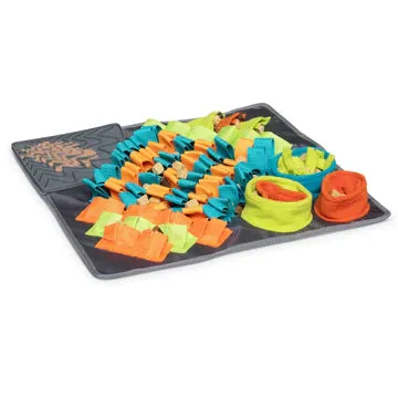 Messy Mutts Square Forage/Snuffle Mat plus Lick Mat, 16" x 16"