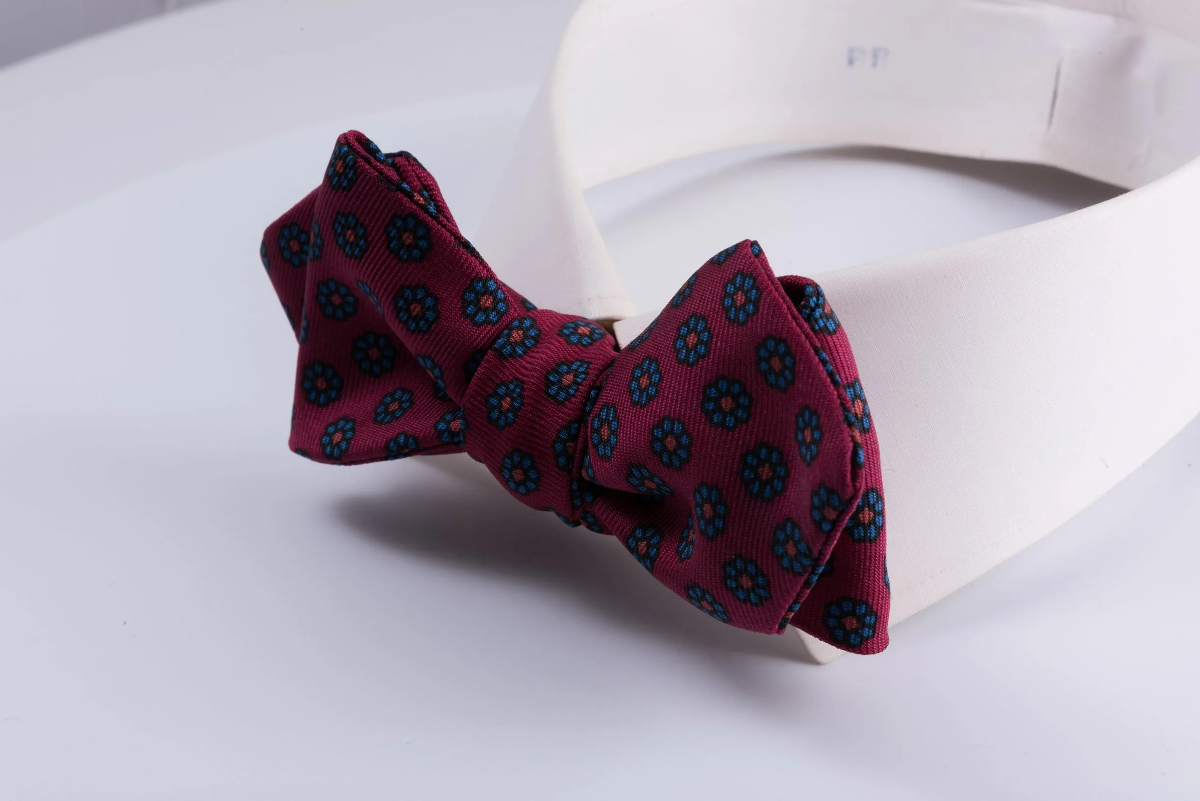 Red Ancient Madder Silk Neats Micropattern Bow Tie