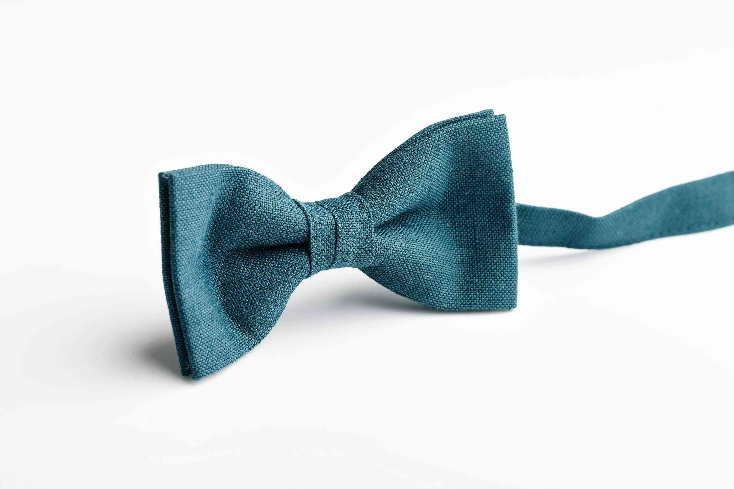 Stand Out on Your Big Day with Our Eco-Friendly Teal Linen Wedding Bow Ties for Men
