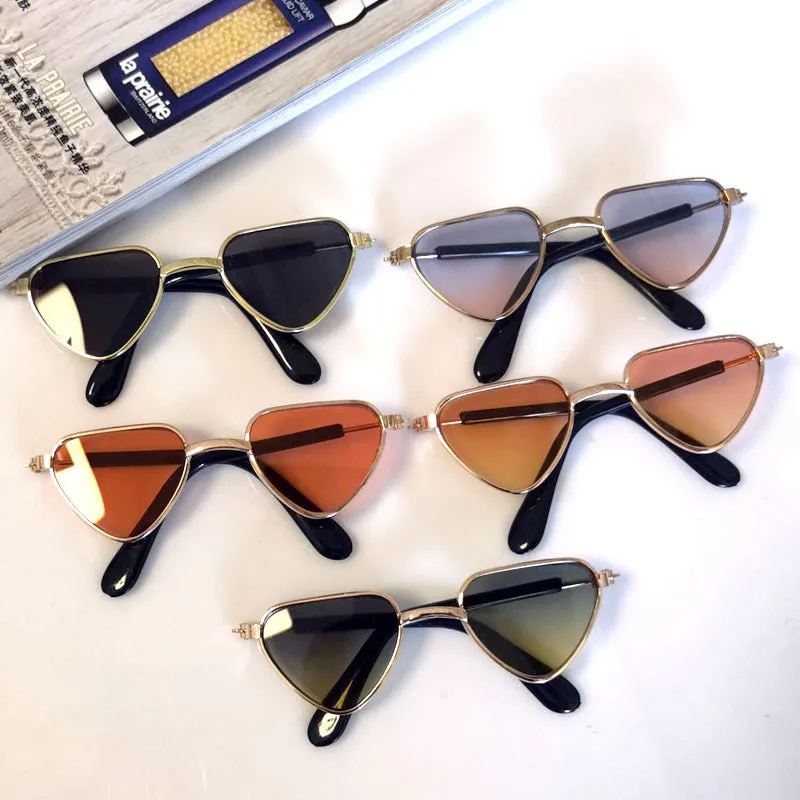Wholesale New pet cat sunglasses small dog sunglasses Oval love glasses 9cm Photo cool props